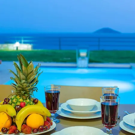 Denize Sifir Ozel Plajli Villa